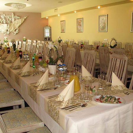 Via Appia Hotel Raszyn Luaran gambar