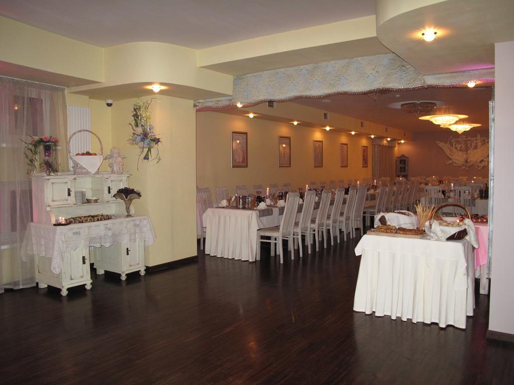 Via Appia Hotel Raszyn Luaran gambar