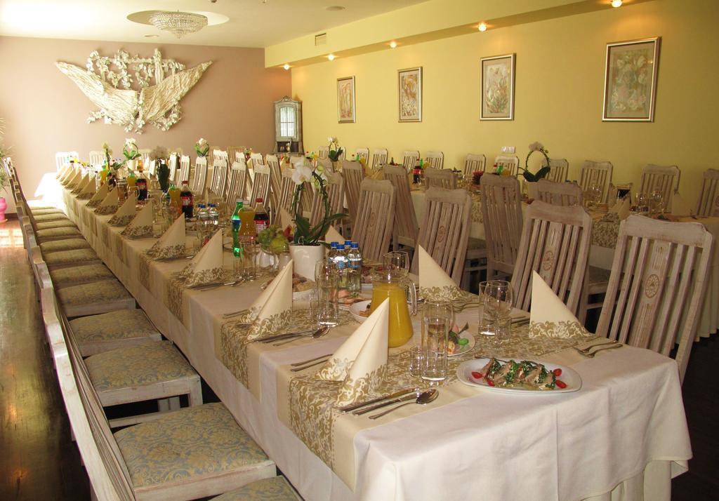 Via Appia Hotel Raszyn Luaran gambar